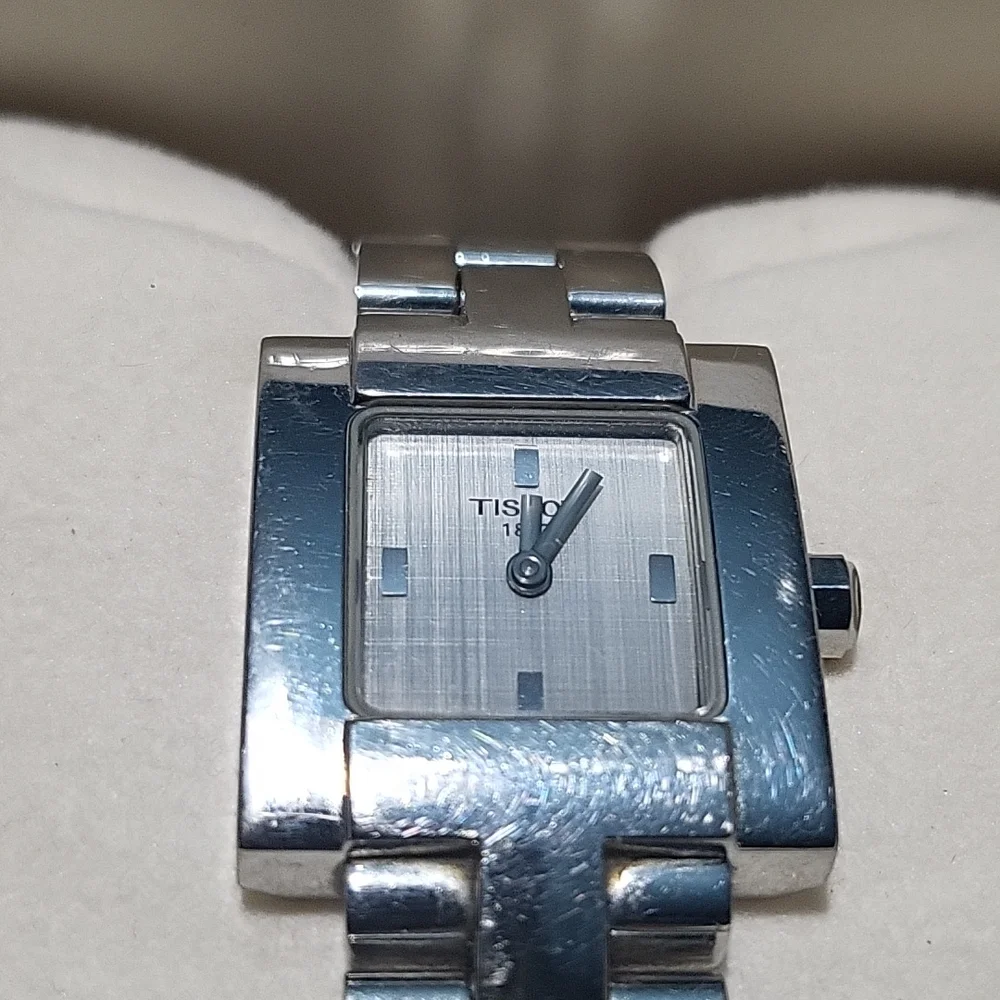 Ladies watch - Picture 3 of 8